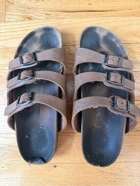 Triple Strap Brown Birkenstocks